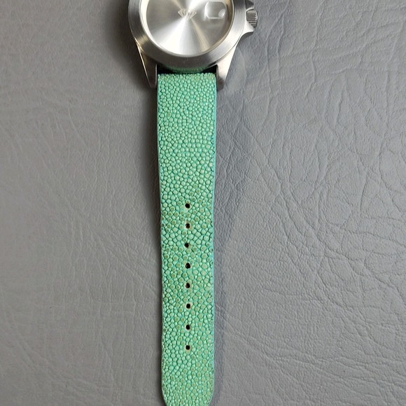 Becomb Diamond Genuine Stingray Watch "There's No Clock" Levi Maestro GreenRARE - Picture 3 of 16